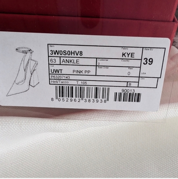 Valentino Garavani Patent Slingback Pumps in Hot Pink - Picture 9 of 11